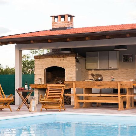 Villa Nava ベンコヴァツ エクステリア 写真