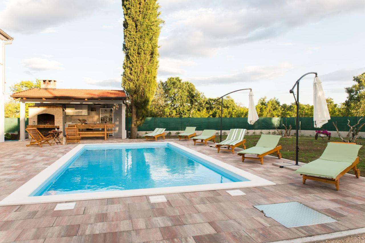 Villa Nava ベンコヴァツ エクステリア 写真